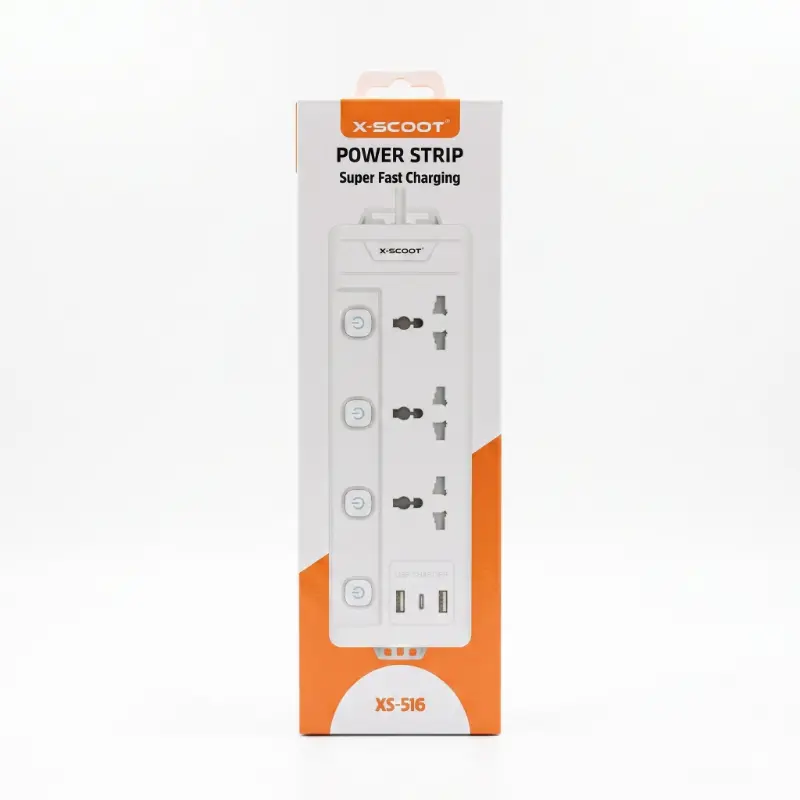مشترك كهرباء إكس سكوت الذكي X-SCOOT XS-516 بقوة 2500W | شحن سريع 20W PD، عدد 3 عيون بمفاتيح مستقلة، وكابل بطول 2 متر